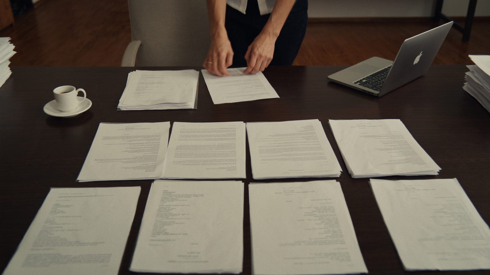 Plantilla de acta de reunión en Word con formato profesional